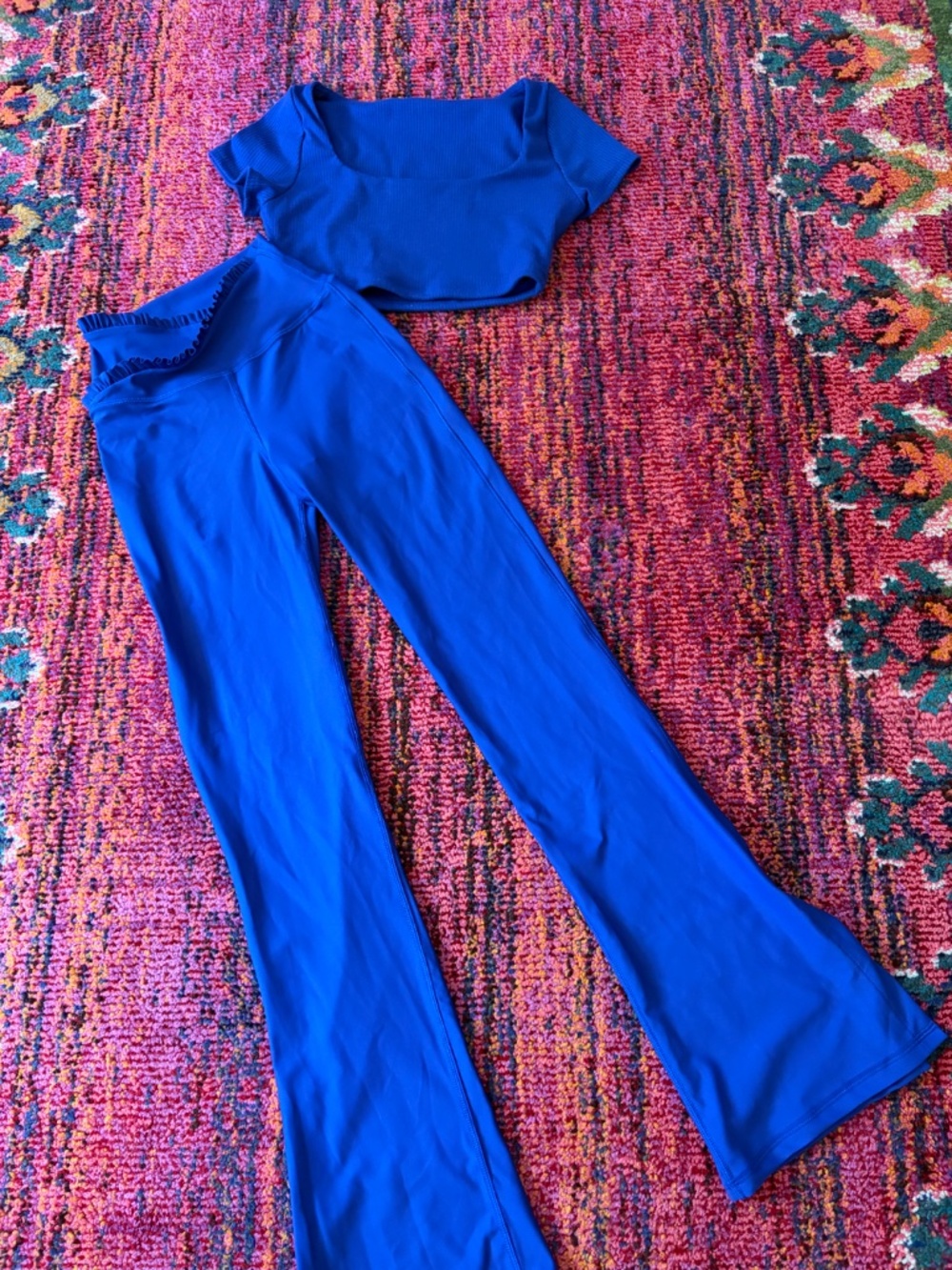 Tiger Friday set (crop top + flare pants)